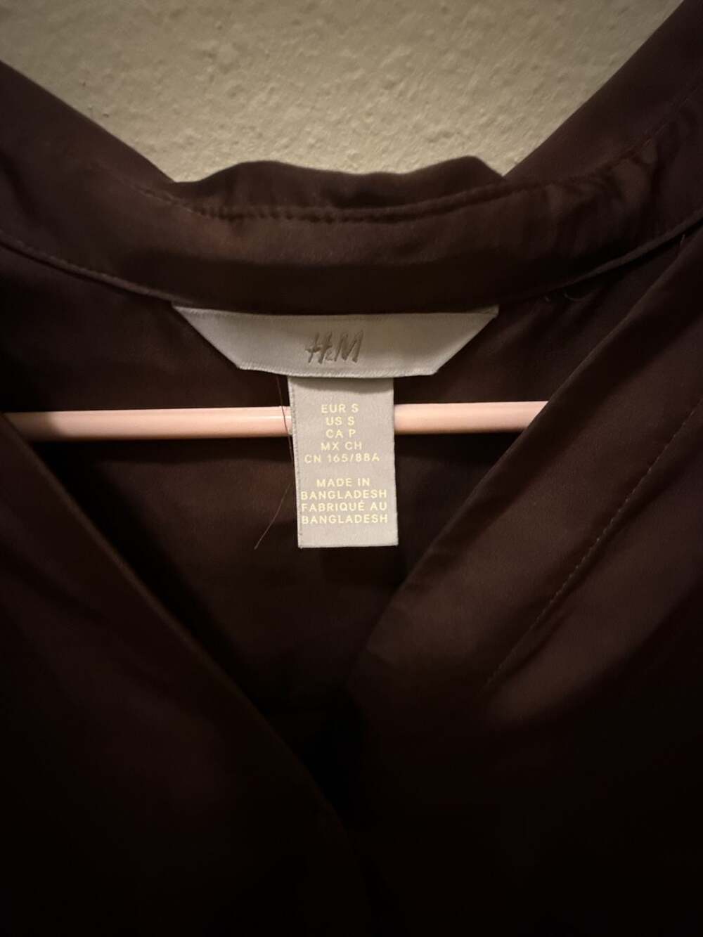 H&M Women's Long Sleeve V-Neck Satin Blouse in Dark Brown - Picture 2 of 3